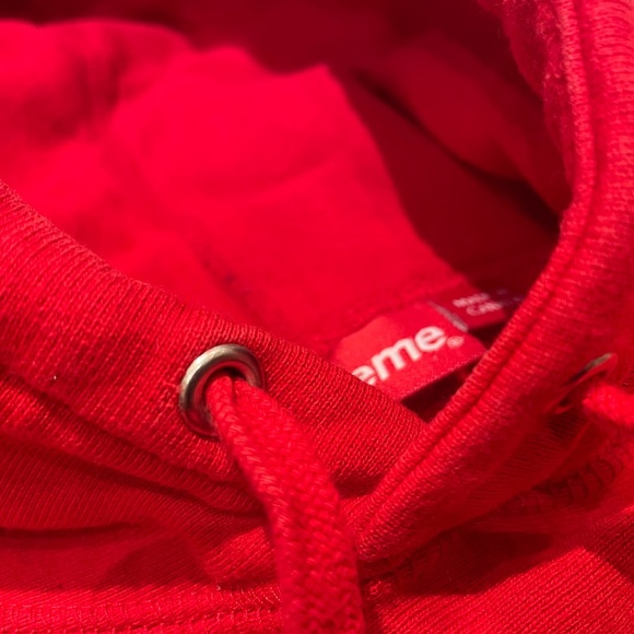 Authentic Supreme Hoodie - Picture 5 of 9